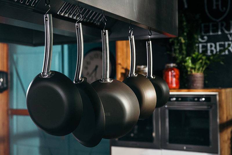 Skottsberg Carbon Steel Panna 28 cm - Grillkofinn - Pizzaofnar & Grill