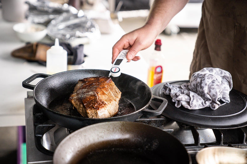 Skottsberg Steypujárnspanna með loki 31,5 cm - Grillkofinn - Pizzaofnar & Grill