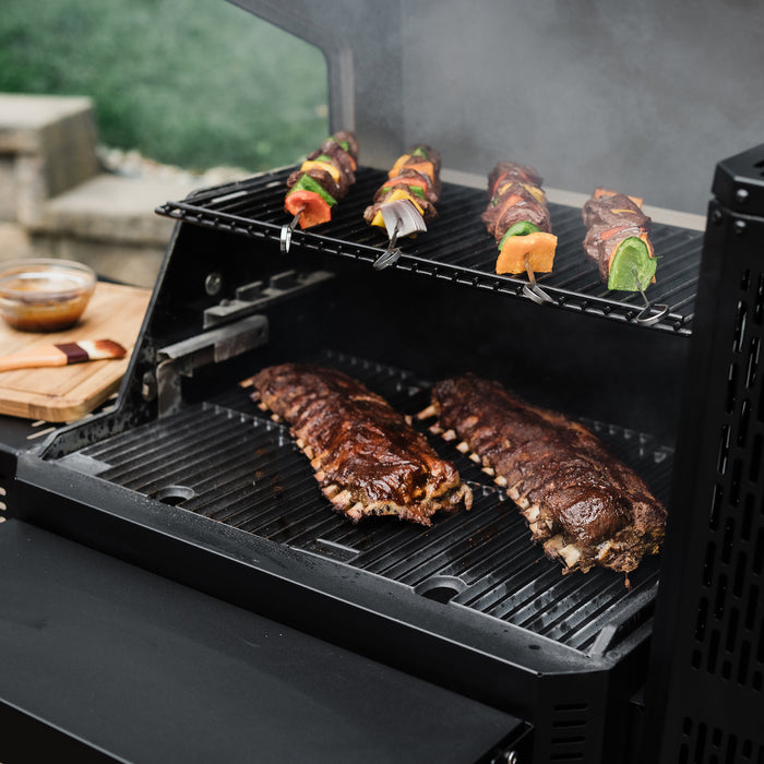 Gravity Series® 600 Digital Charcoal BBQ & Smoker - Pizzaofnar.is